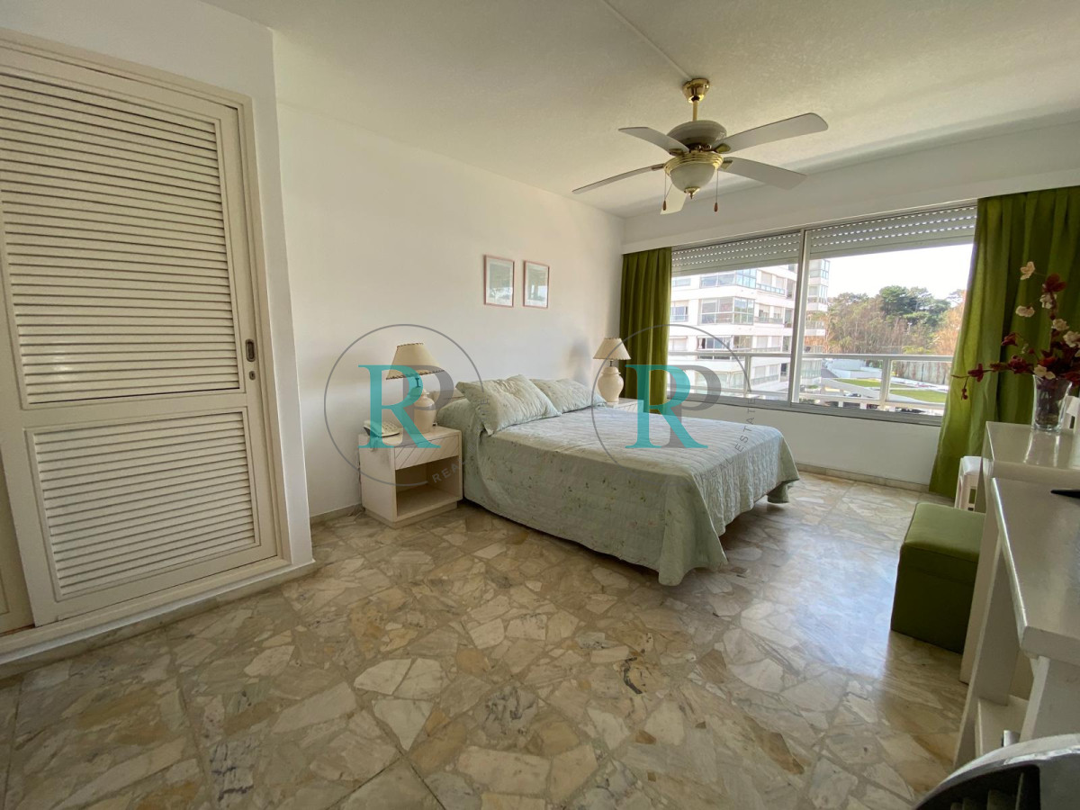 Apartamento ID.2248 - Unidad de 2 dormitorios y medio en complejo Lincoln Center