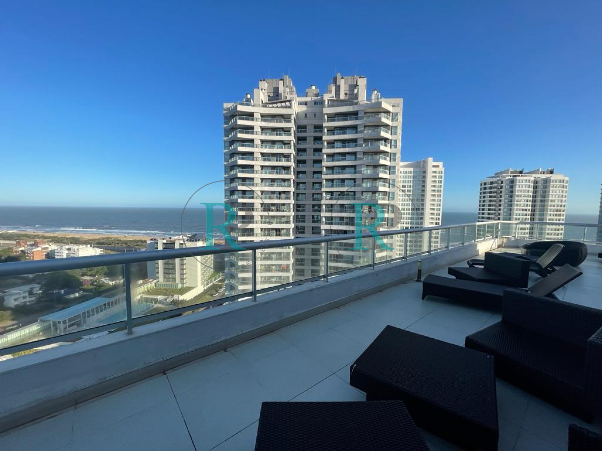 Apartamento ID.1750 - Venta Penthouse en Quartier del Mar, Playa Brava   