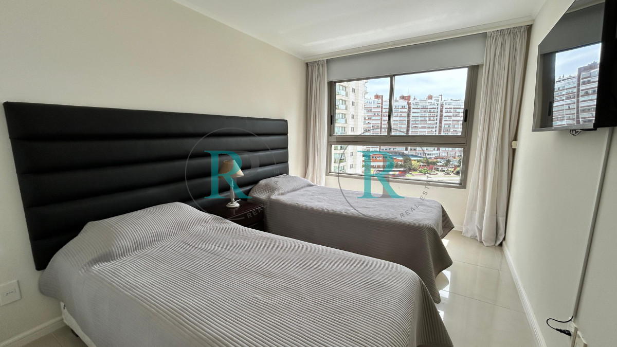 Apartamento ID.1748 - Apartamento en Imperiale de 3 dormitorios vista al mar