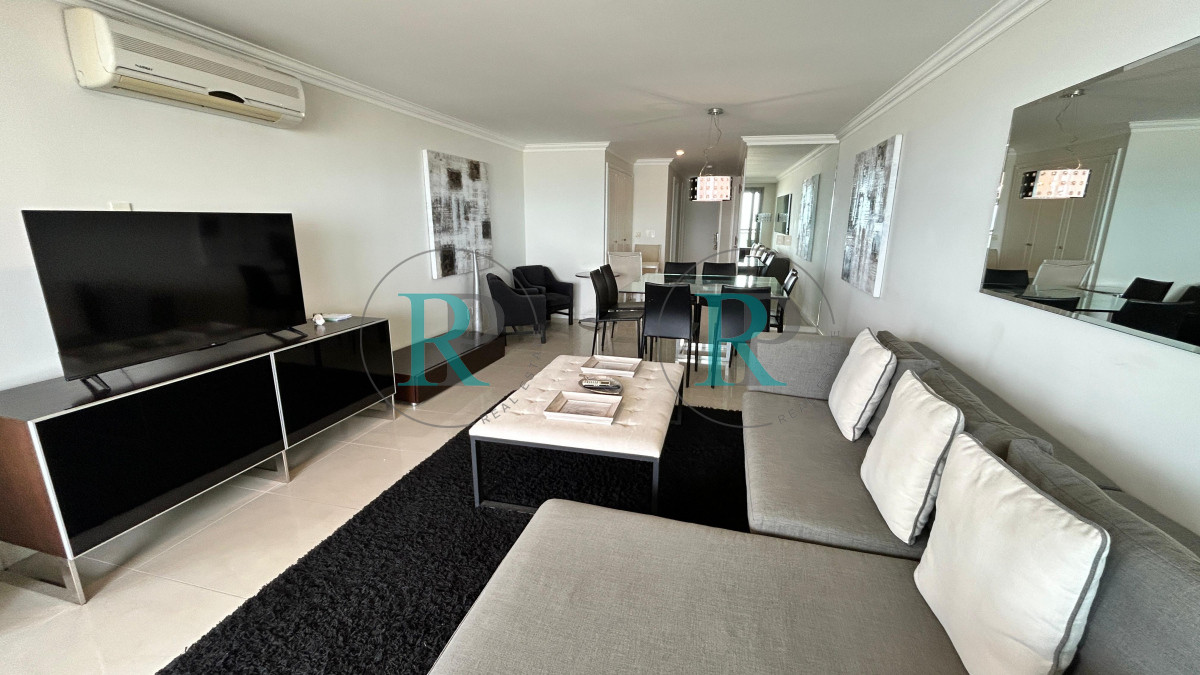 Apartamento ID.1748 - Apartamento en Imperiale de 3 dormitorios vista al mar
