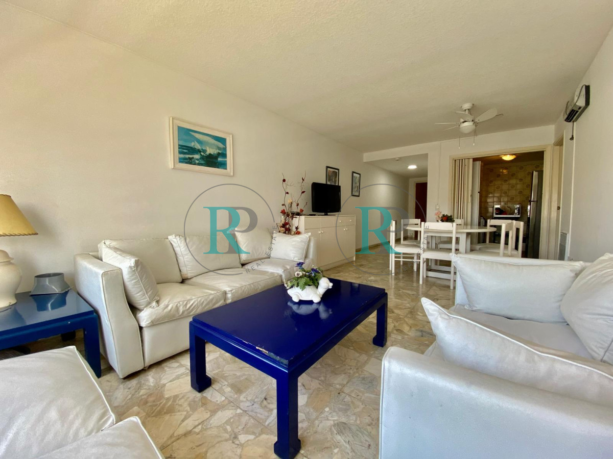 Apartamento ID.2248 - Unidad de 2 dormitorios y medio en complejo Lincoln Center