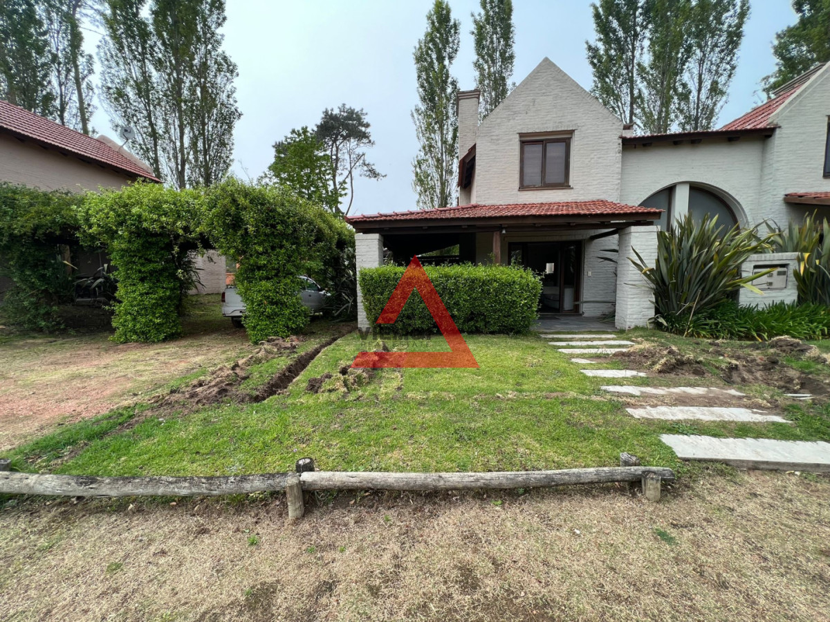 Casa ID.286 - Casa en venta 2 dormitorios en Parque Pinares