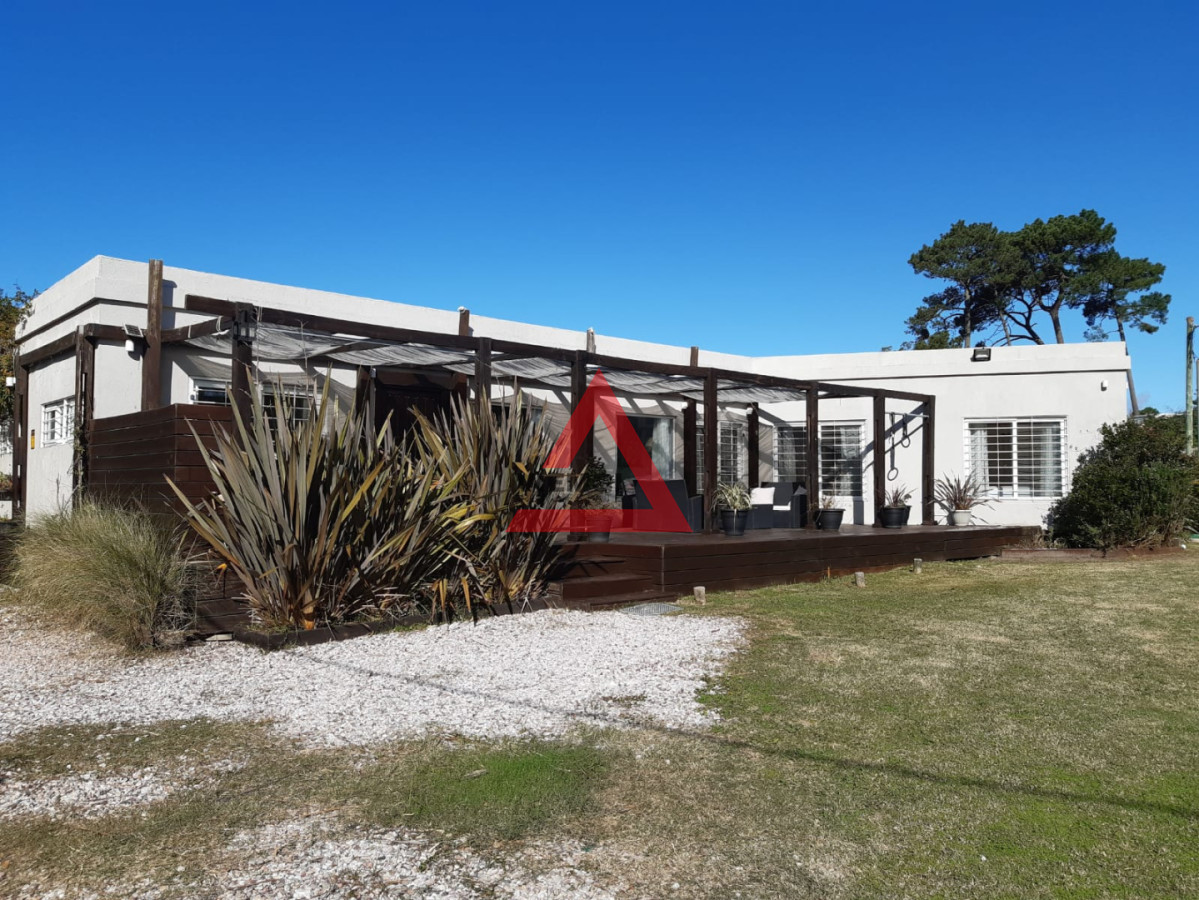 Casa ID.256 - Casa de 3 dormitorios en Jardines de Cordoba