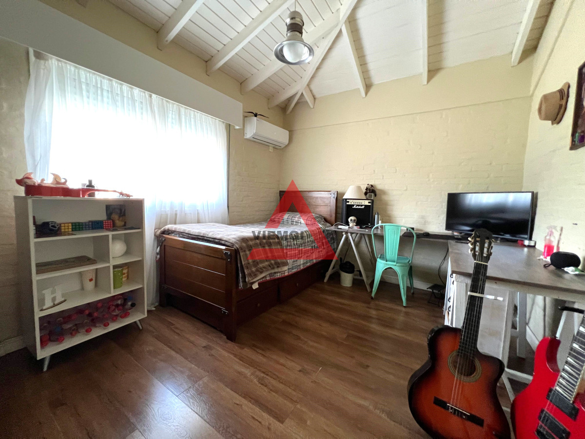 Casa ID.86 - Casa de 4 dormitorios en Jardines de Córdoba, Punta del Este 