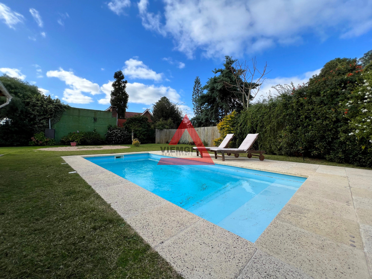Casa ID.86 - Casa de 4 dormitorios en Jardines de Córdoba, Punta del Este 