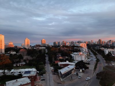 Apartamento de 2 dormitorios en Roosevelt, alquiler invernal +Punta del Este