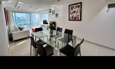 Apartamento de 2 dormitorios con vista al mar Miami Boulevard