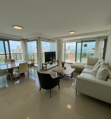 Penthouse de 2 dormitorios con vista al mar en Imperiale, Punta del Este