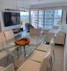 Venta y Alquiler Espectacular Apartamento con vista al mar en edificio premium