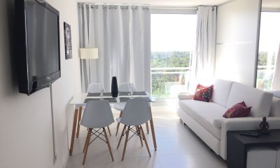 Monoambiente con división en torre de categoria, Roosevelt, venta