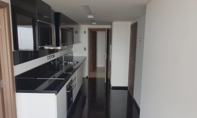 Apartamento de 3 dormitorios sin amoblar en venta edificio de categoria, Playa Brava