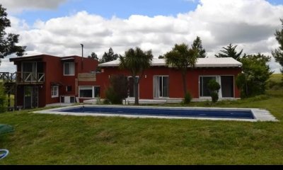 Financia Chacra 5 hectareas con casa de 3 dormitorios en suite en Maldonado