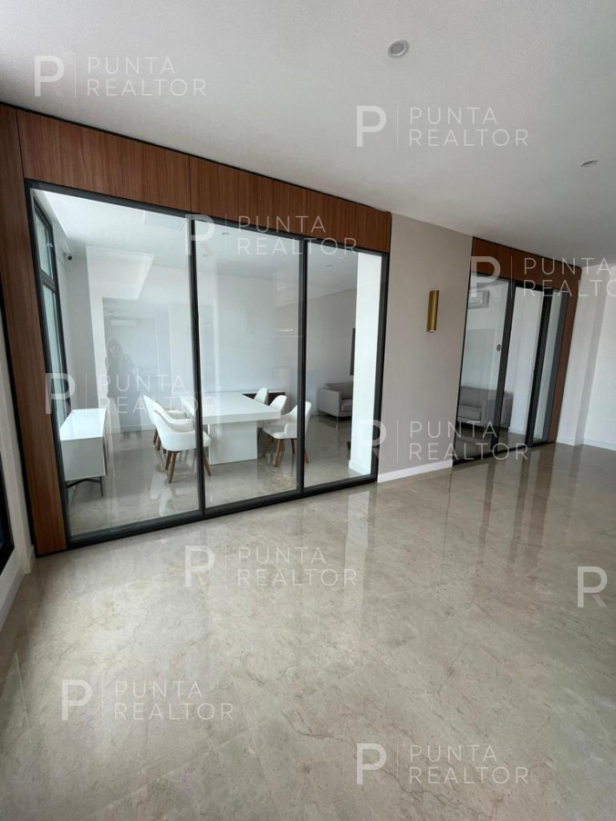 Apartamento ID.2121 - Apartamento en venta, 2 dormitorios en Punta del Este 