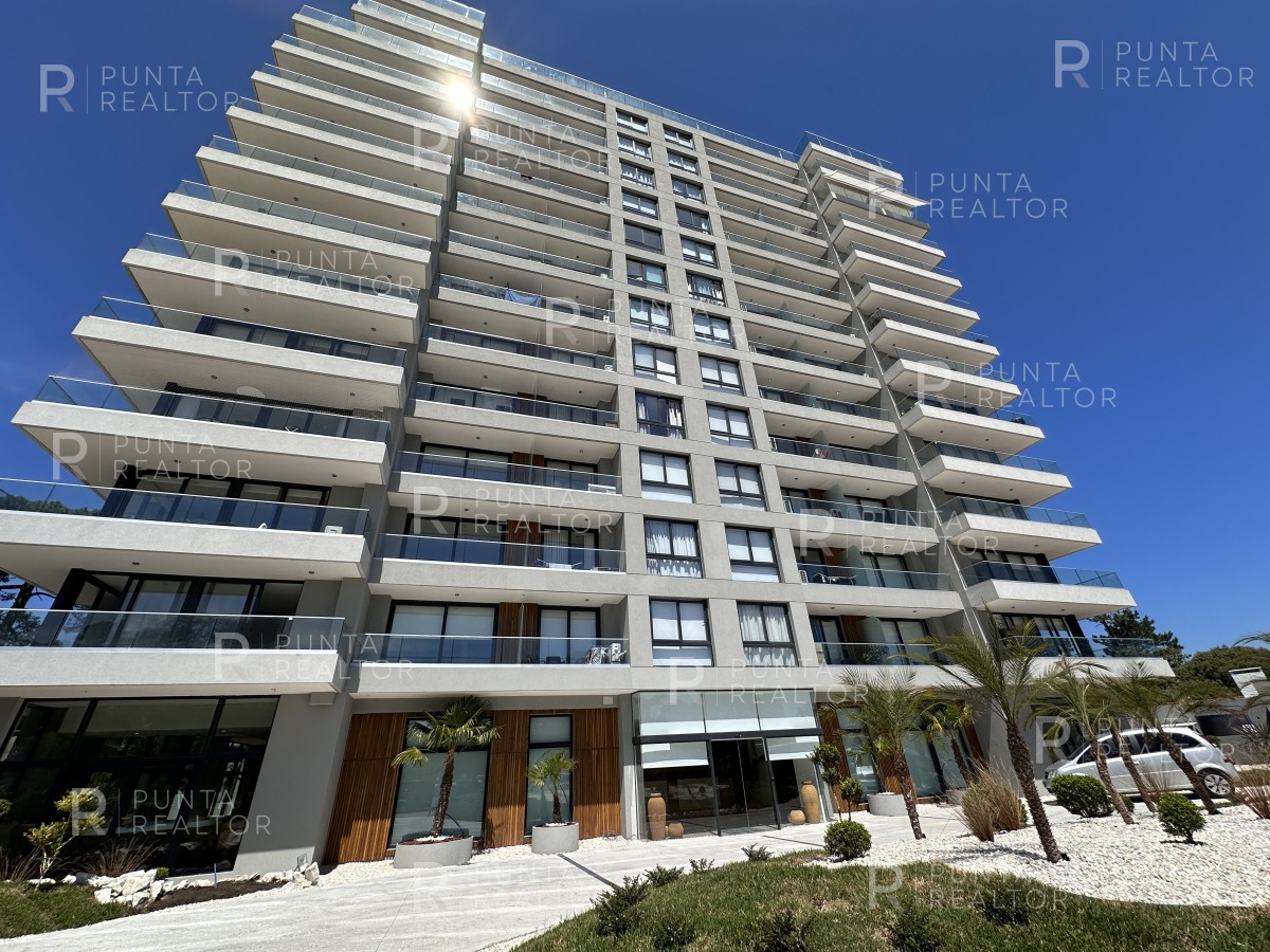Apartamento ID.2121 - Apartamento en venta, 2 dormitorios en Punta del Este 