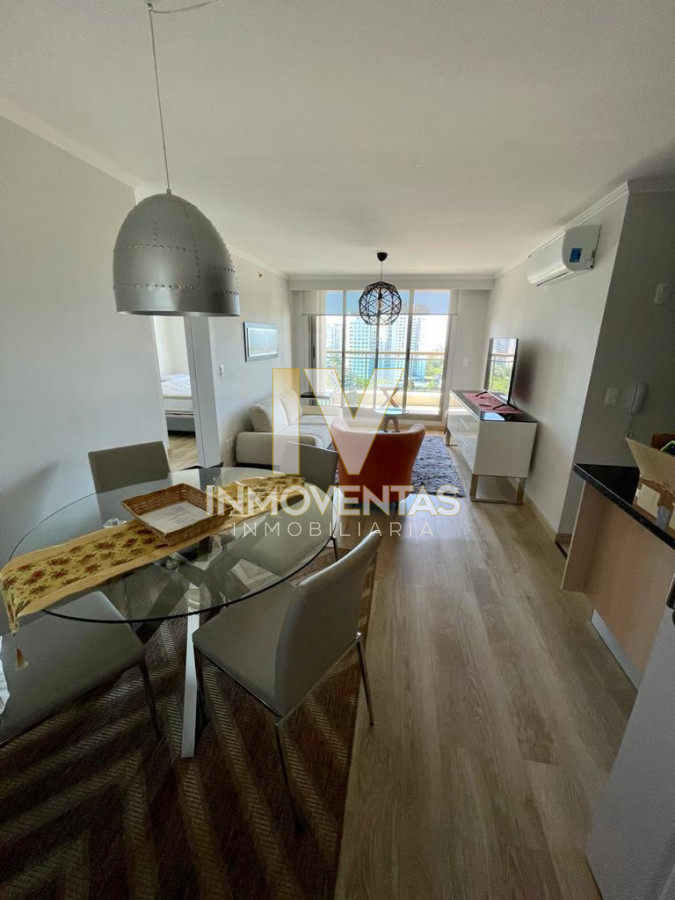 Apartamento 1 dormitorio y medio Alquiler Anual  - IEV4272A