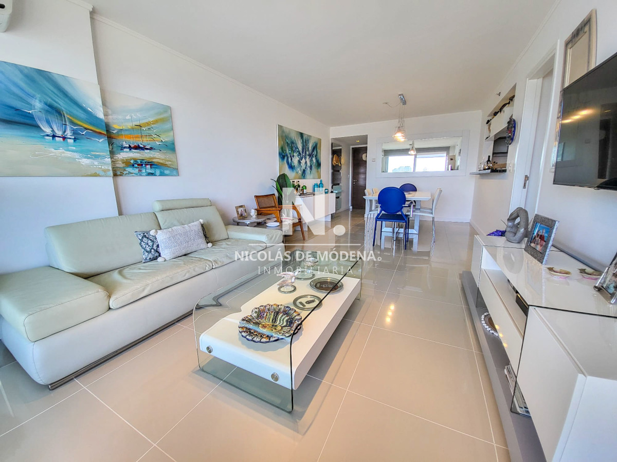 Apartamento de 3 dormitorios en venta Punta del Este - NDM21973A