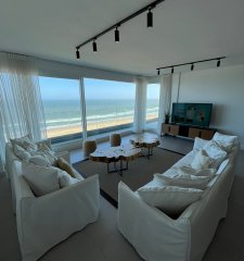 LUJOSO APARTAMENTO PLAYA BRAVA PUNTA DEL ESTE