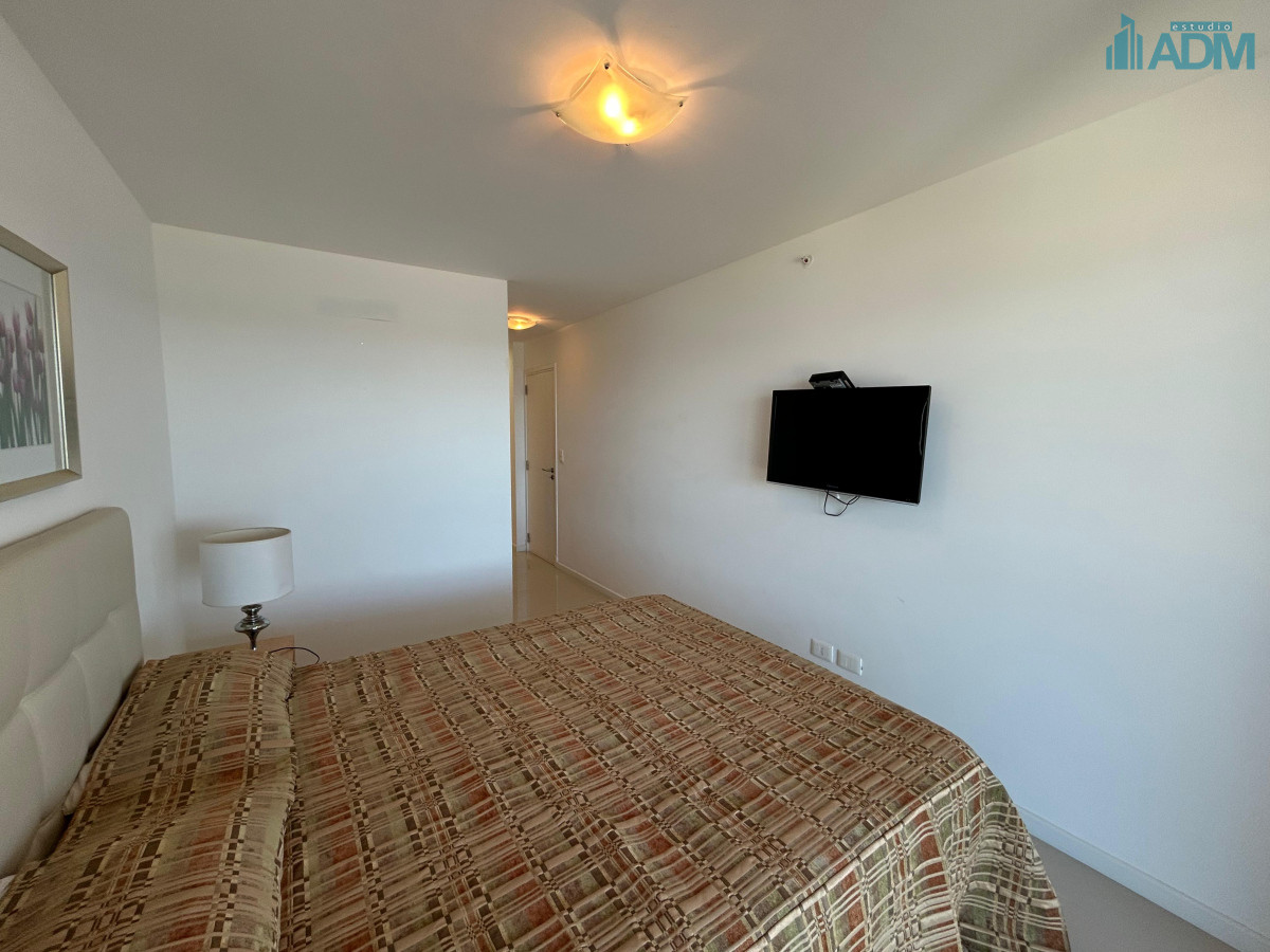 Apartamento ID.1501 - Punta del Este, 3 dormitorios con vista directa al mar