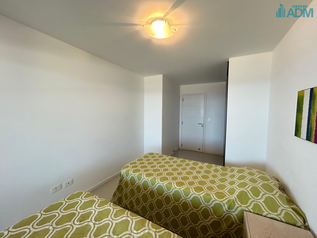 Apartamento ID.1501 - Punta del Este, 3 dormitorios con vista directa al mar
