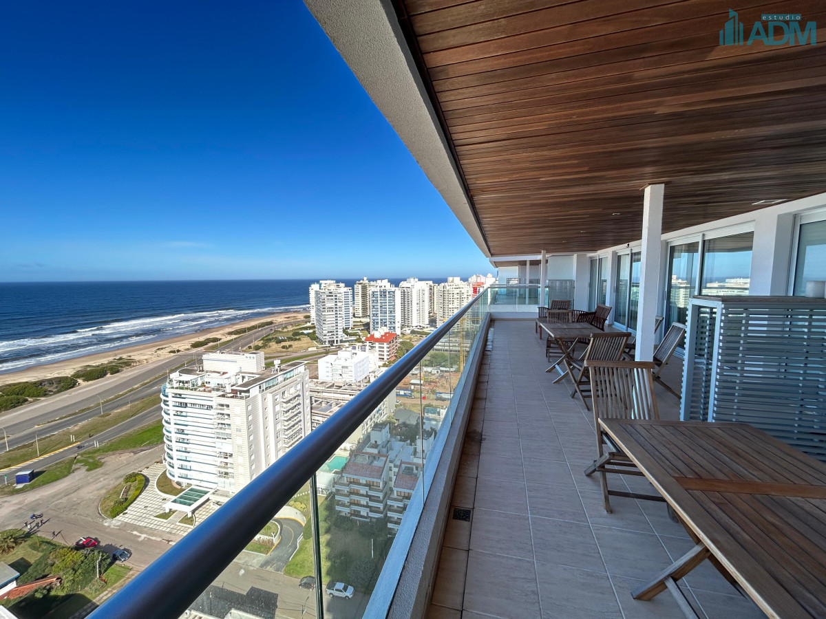 Apartamento ID.1501 - Punta del Este, 3 dormitorios con vista directa al mar