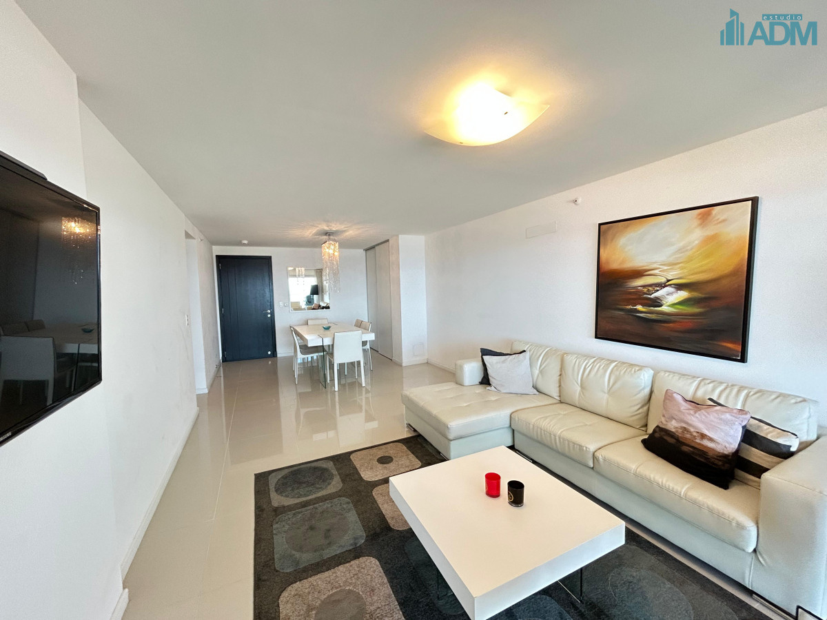 Apartamento ID.1501 - Punta del Este, 3 dormitorios con vista directa al mar