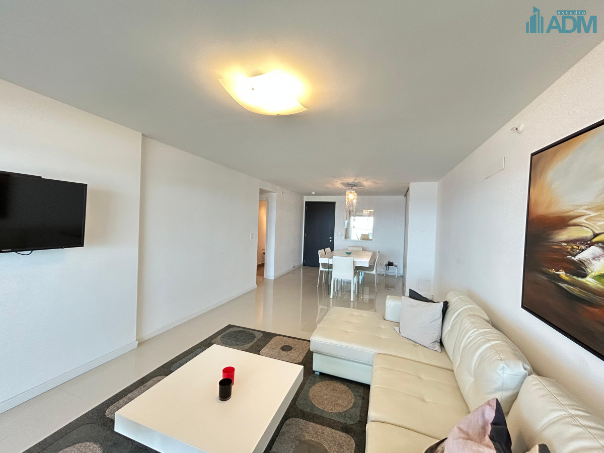Apartamento ID.1501 - Punta del Este, 3 dormitorios con vista directa al mar