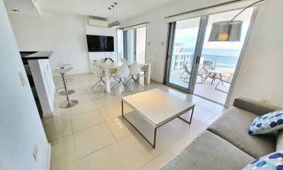 apartamento 3 dormitorios con vista al mar