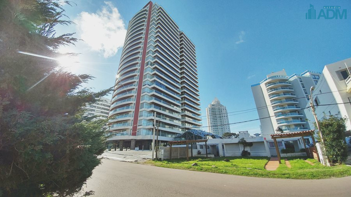 Apartamento ID.1501 - Punta del Este, 3 dormitorios con vista directa al mar