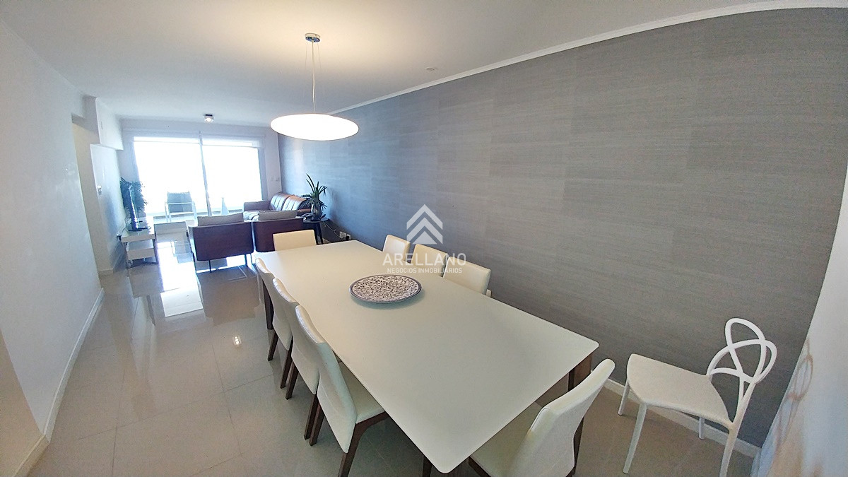Apartamento ID.5640 - Venta Apartamento 3 dormitorios en Punta del Este