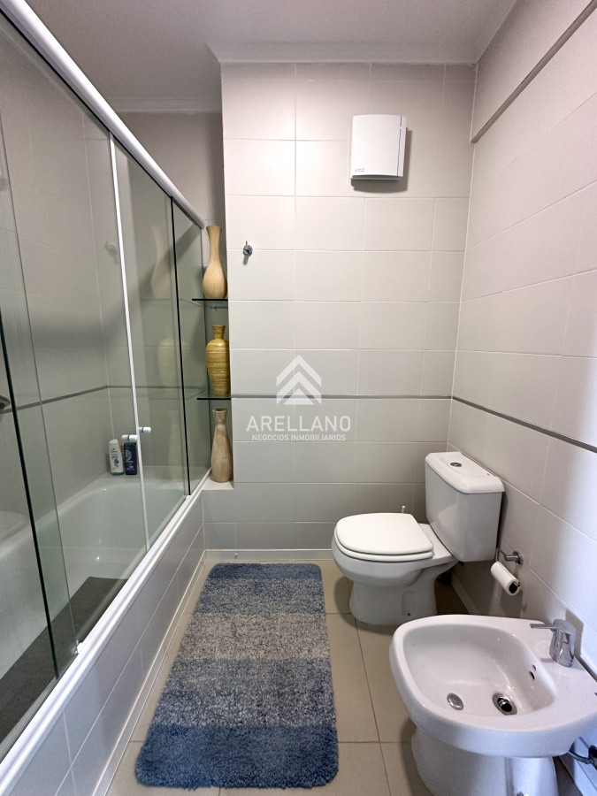 Apartamento ID.5153 - Penthouse en Venta de 3 Dormitorios en Punta del Este