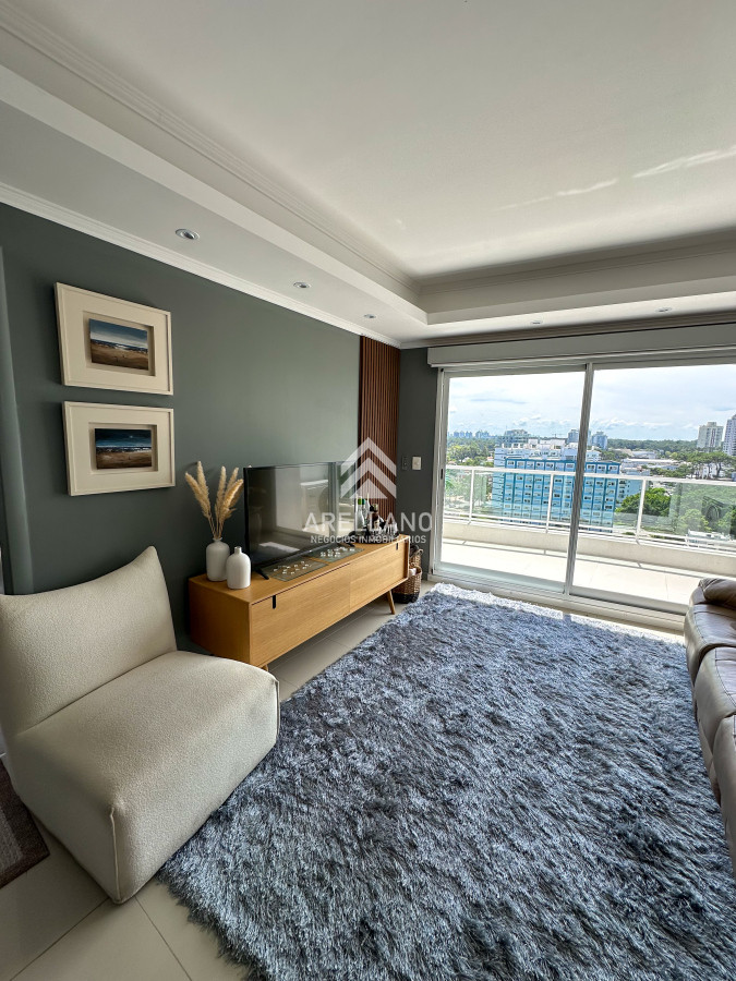 Apartamento ID.5153 - Penthouse en Venta de 3 Dormitorios en Punta del Este