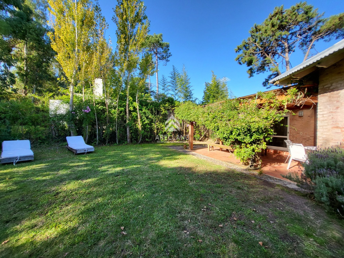 Casa ID.3272 - Casa en venta en Punta del Este, barrio privado, barrio cerrado La Arbolada