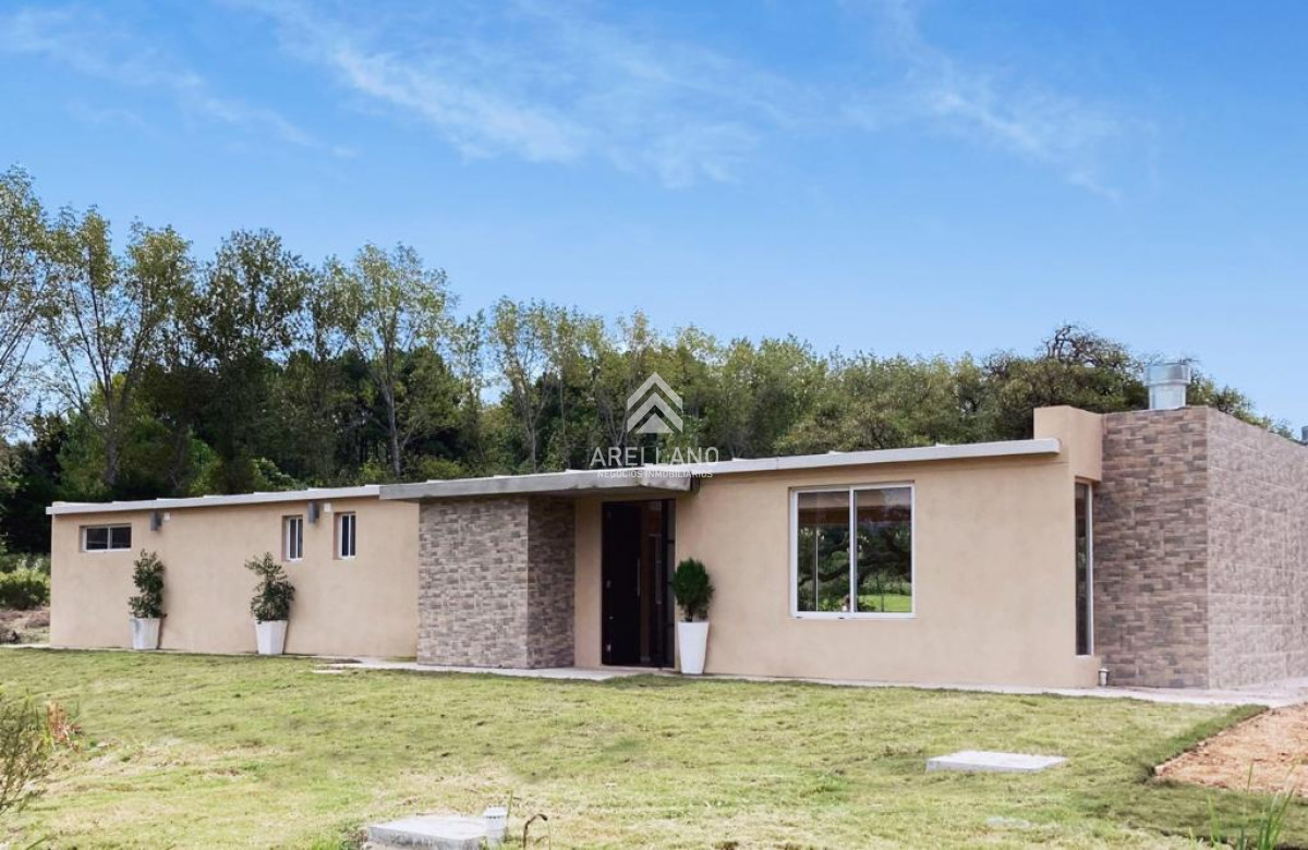 Casa ID.5043 - Casa de 3 dormitorios y 3 Baños en Barrio Privado Punta Ballena 