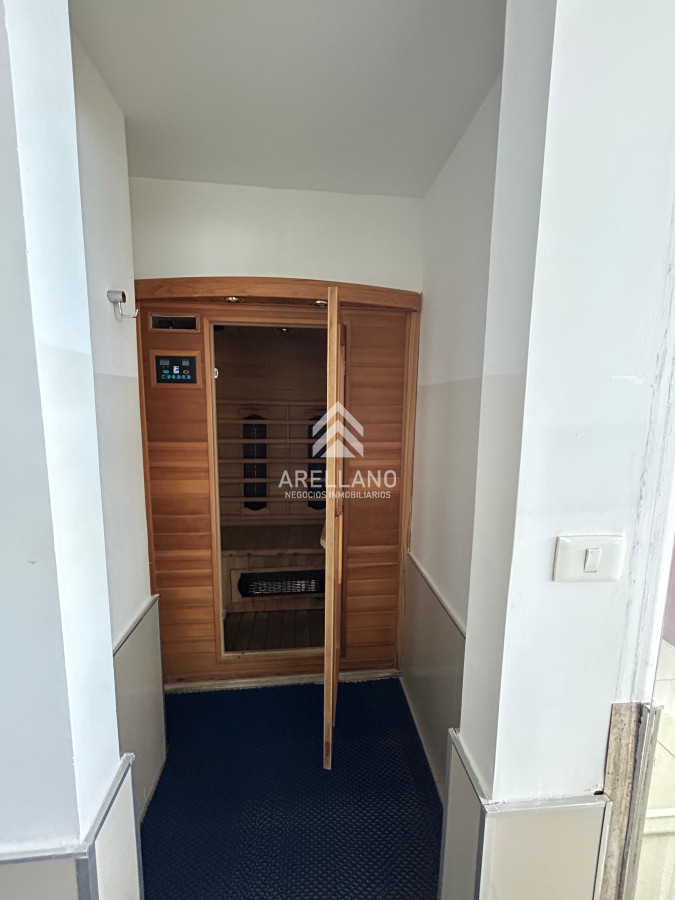 Apartamento ID.4693 - Venta apartamento 2 dormitorios punta del este edificio acapulco roosevelt parrillero propio
