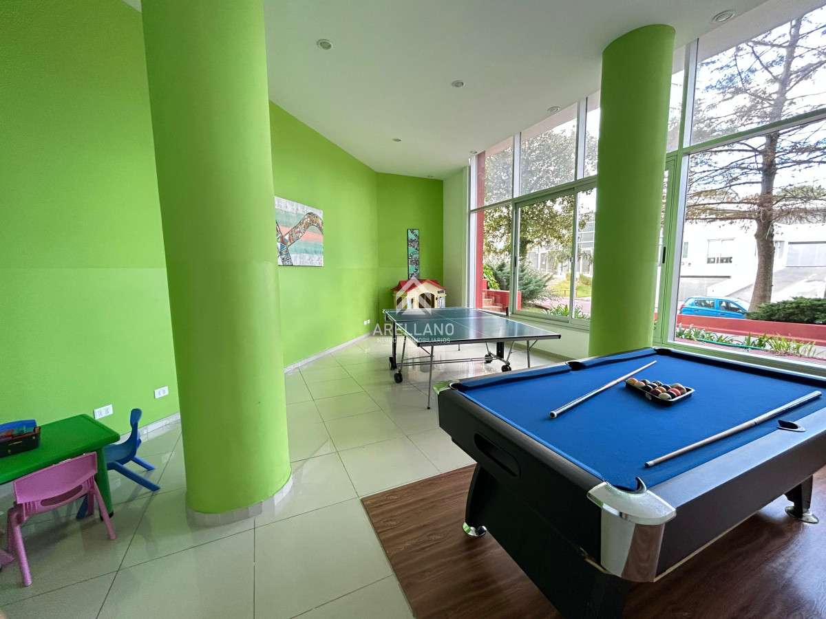 Apartamento ID.4693 - Venta apartamento 2 dormitorios punta del este edificio acapulco roosevelt parrillero propio