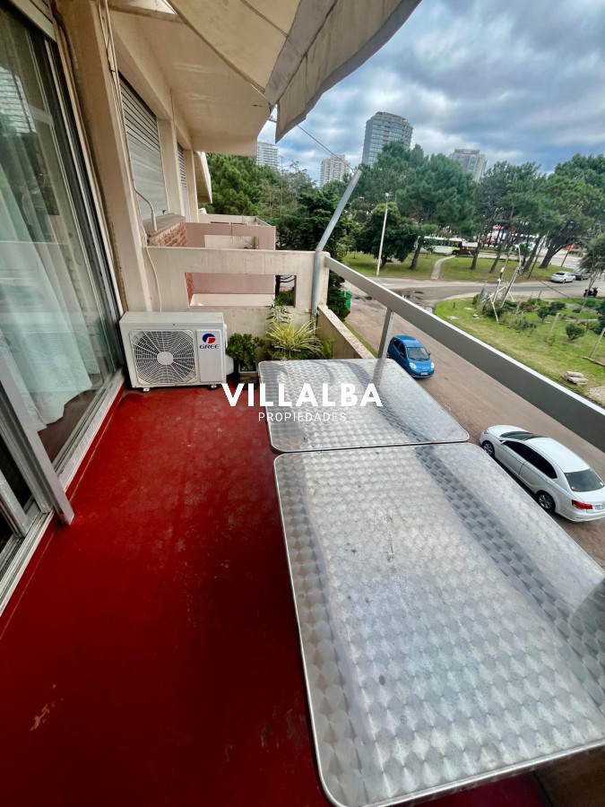 Apartamento ID.3741 - Venta apartamento dos dormitorios punta del este Aidy Grill edificio el Arenal 