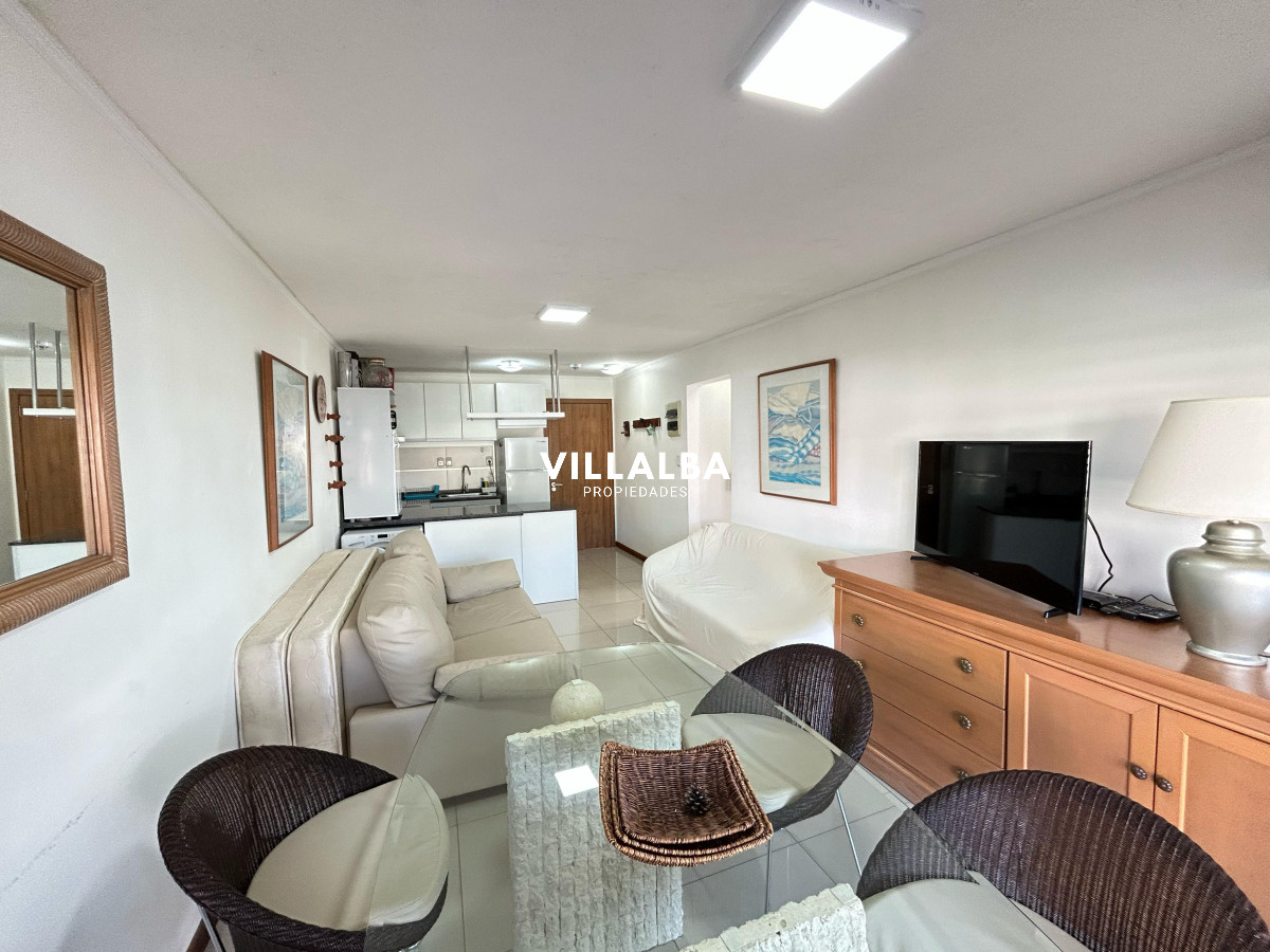 Apartamento ID.3554 - Venta apartamento un dormitorio punta del este edificio Ten Mansa vista al mar