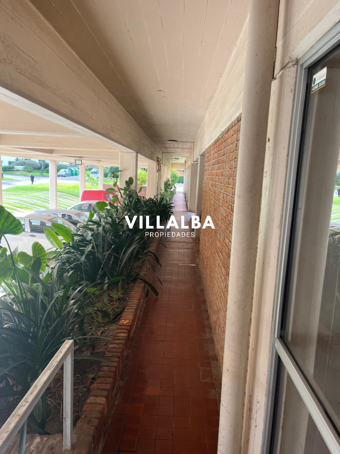 Apartamento ID.3741 - Venta apartamento dos dormitorios punta del este Aidy Grill edificio el Arenal 