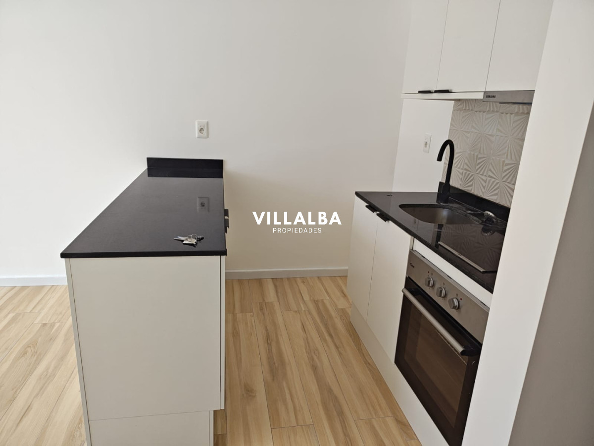 Apartamento ID.4044 - Venta apartamento un dormitorio Punta Del Este playa Mansa parrillero propio edificio Genova