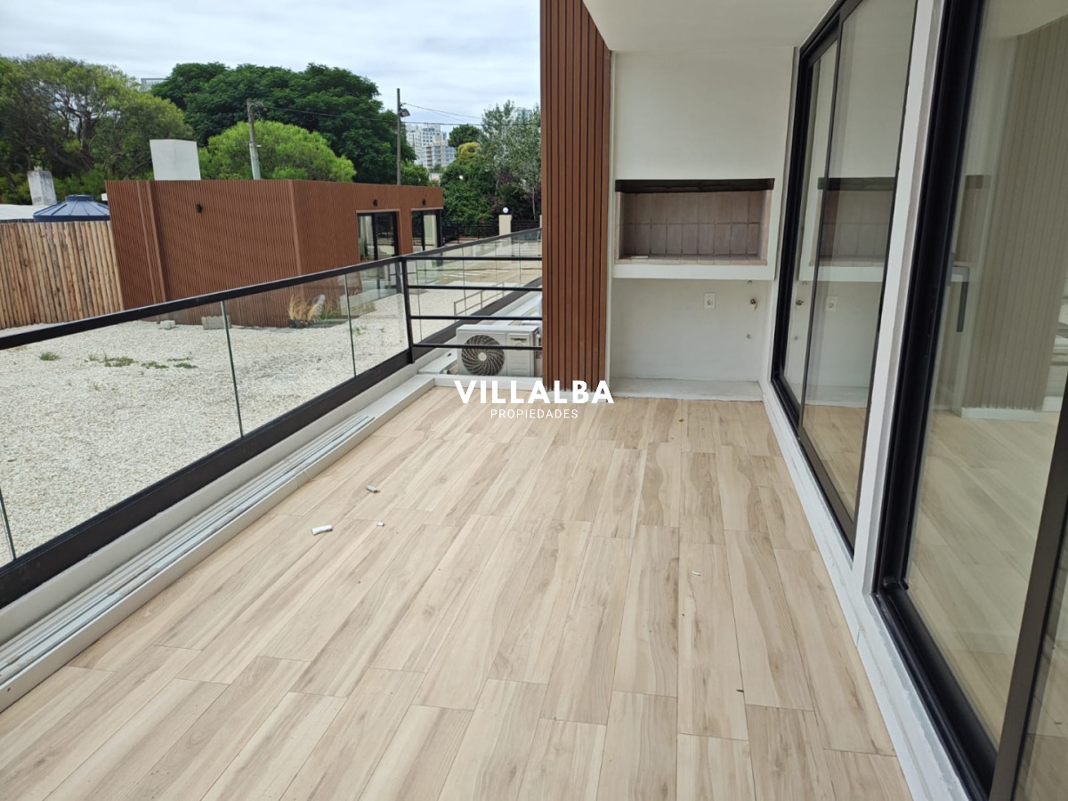 Apartamento ID.4044 - Venta apartamento un dormitorio Punta Del Este playa Mansa parrillero propio edificio Genova