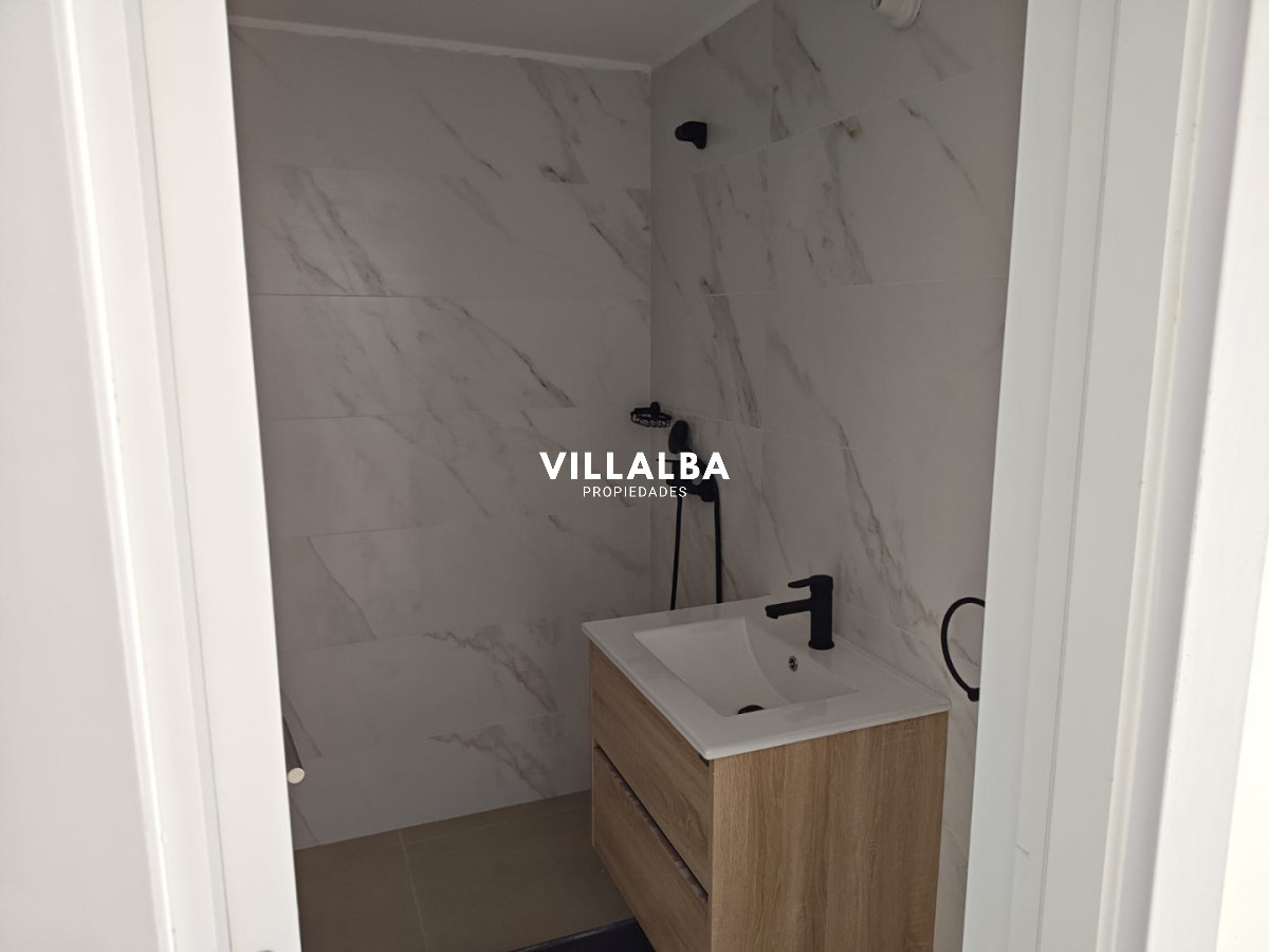 Apartamento ID.4044 - Venta apartamento un dormitorio Punta Del Este playa Mansa parrillero propio edificio Genova