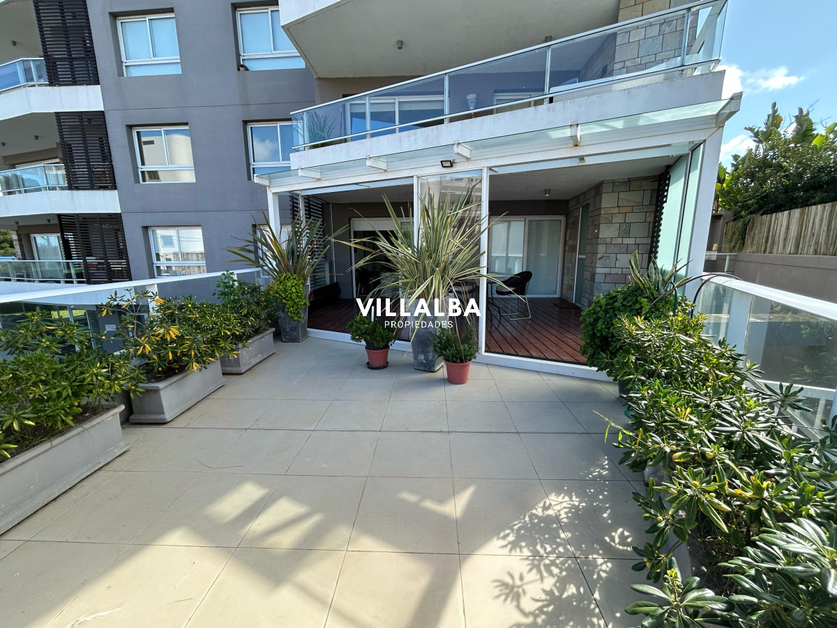 Apartamento ID.3554 - Venta apartamento un dormitorio punta del este edificio Ten Mansa vista al mar