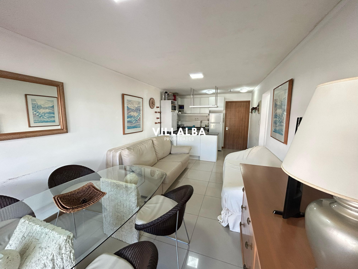 Apartamento ID.3554 - Venta apartamento un dormitorio punta del este edificio Ten Mansa vista al mar