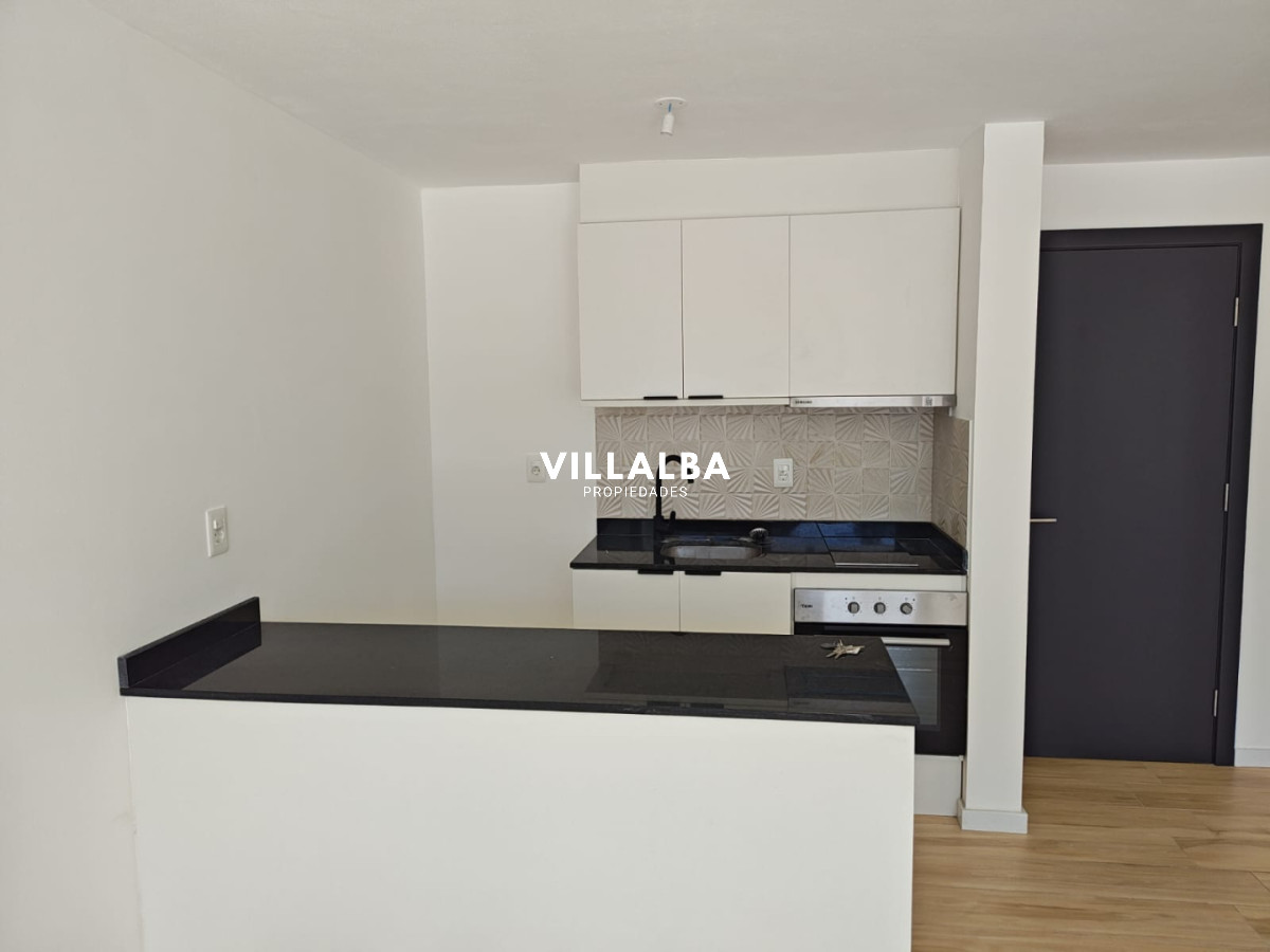 Apartamento ID.4044 - Venta apartamento un dormitorio Punta Del Este playa Mansa parrillero propio edificio Genova