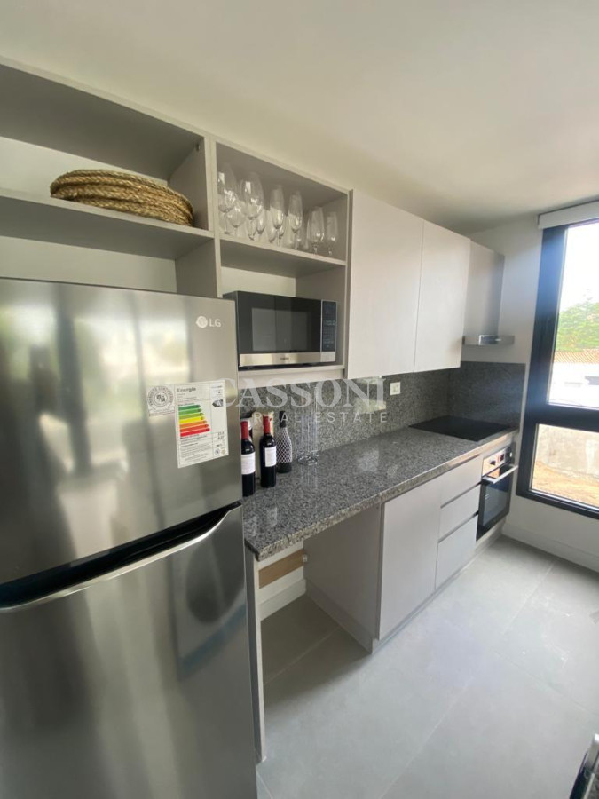Apartamento ID.2220 - Apartamento en venta, 2 dormitorios en Punta del Este 
