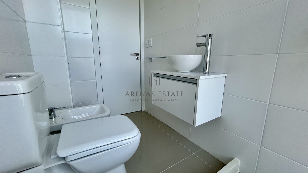 Apartamento ID.2607 - Apartamento de 2 dormitorios en venta Punta Del Este