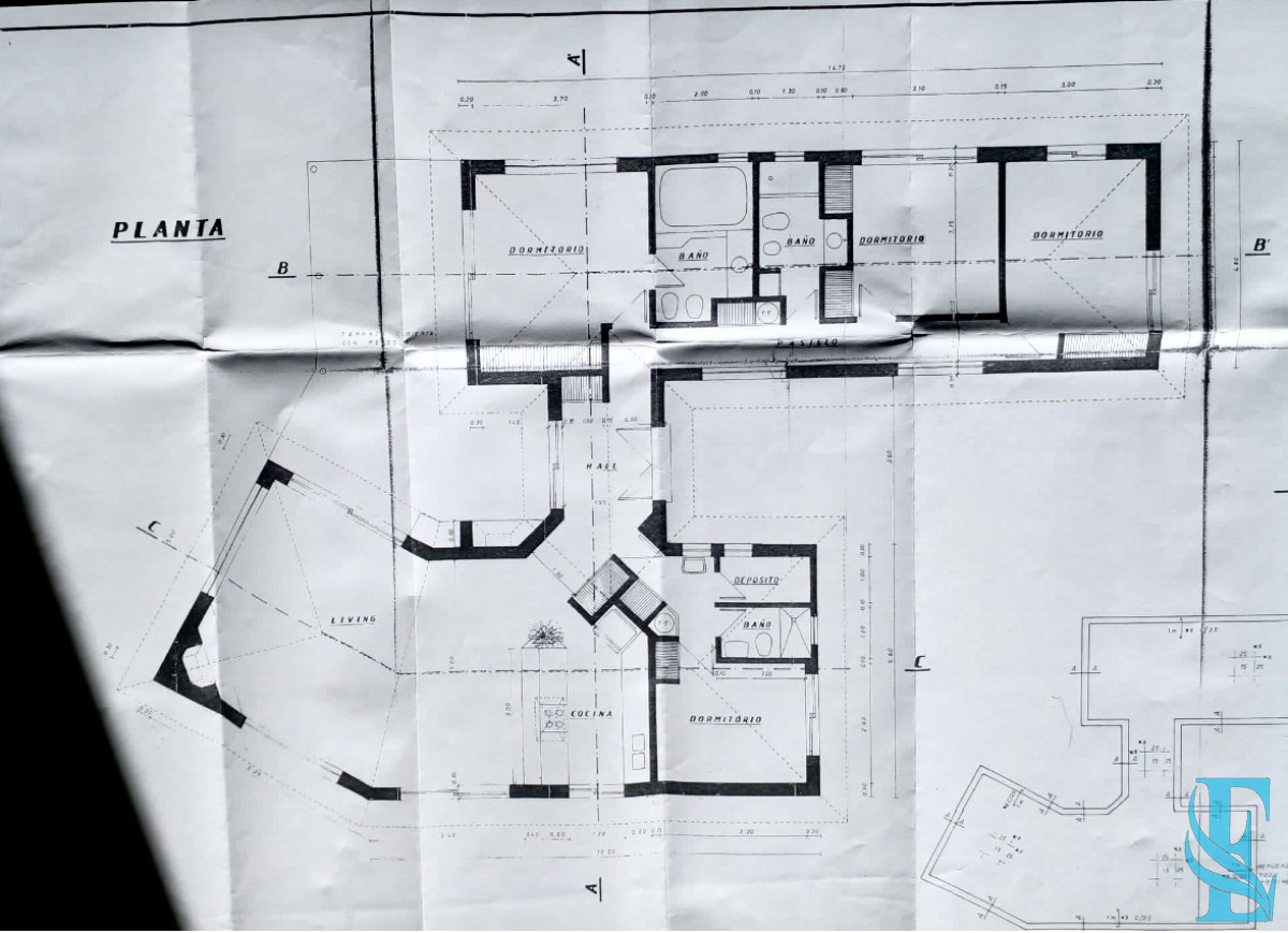 Casa ID.689 - Venta casa cuatro dormitorios Punta del este barrio Arbolada parrillero y gran terreno