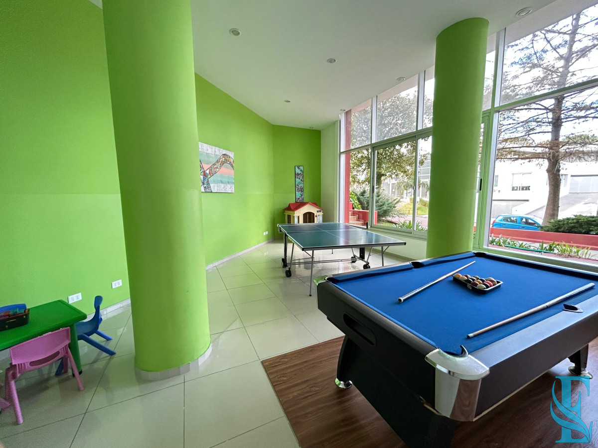 Apartamento ID.685 - Venta apartamento dos dormitorios punta del este edificio acapulco roosevelt parrillero propio