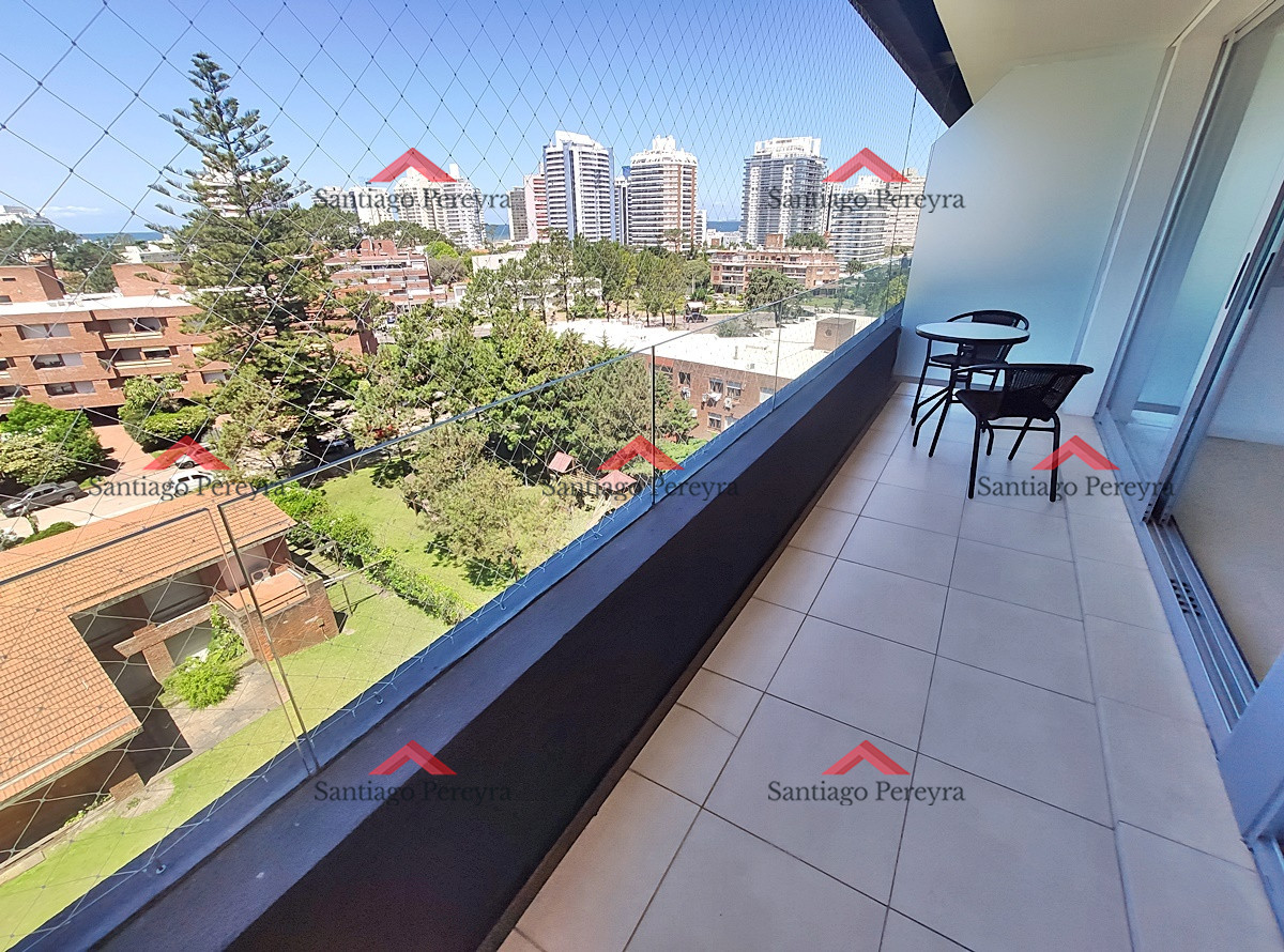 Apartamento ID.16501 - Venta apartamento tres dormitorios a pasos de hotel Enjoy 