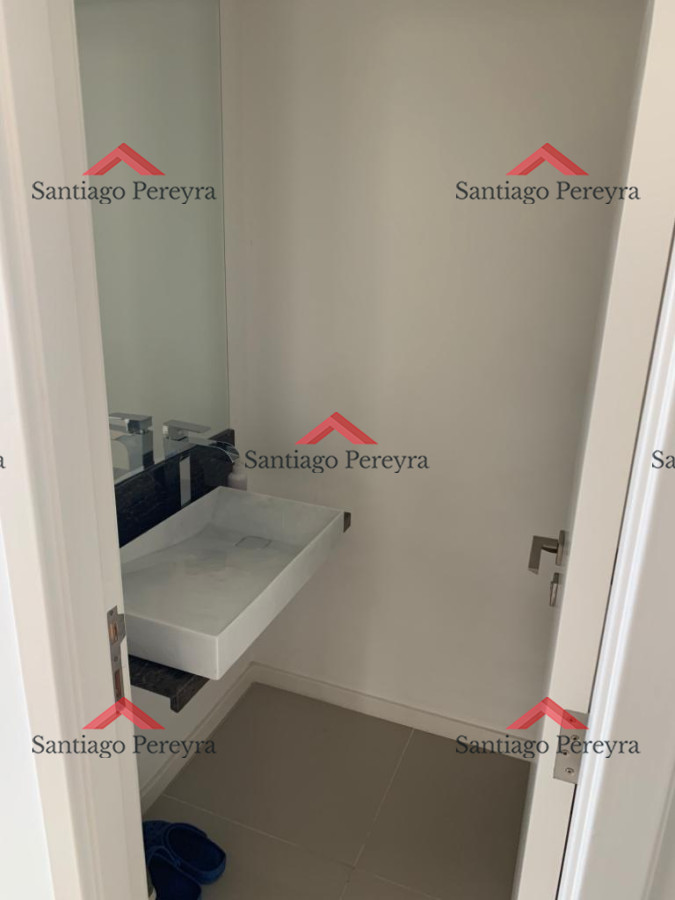 Apartamento ID.16359 - Apartamento en venta Playa Mansa 3 dormitorios